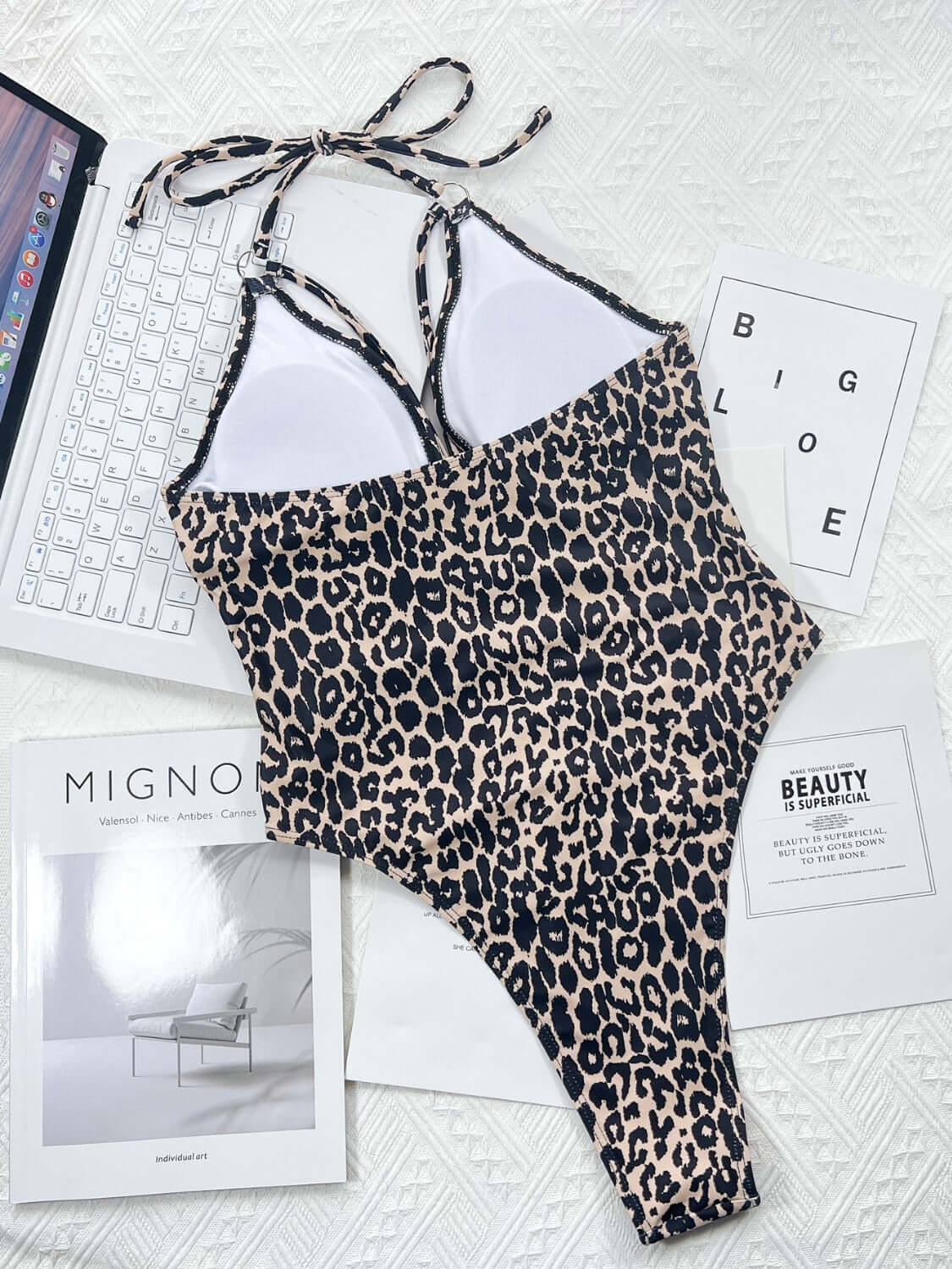 Halter neck one-piece swimwear